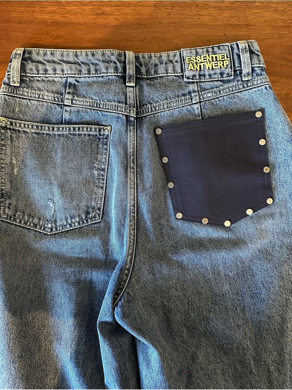 Essentiel Antwerp Barrel Jeans Size 26 - Picture 4 of 5